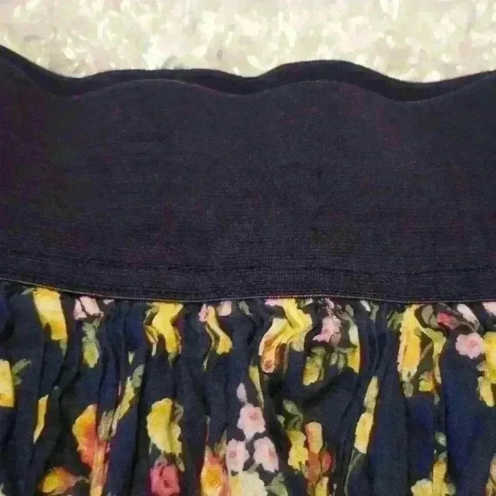 Abercrombie Kids mini skirt - Picture 4 of 8